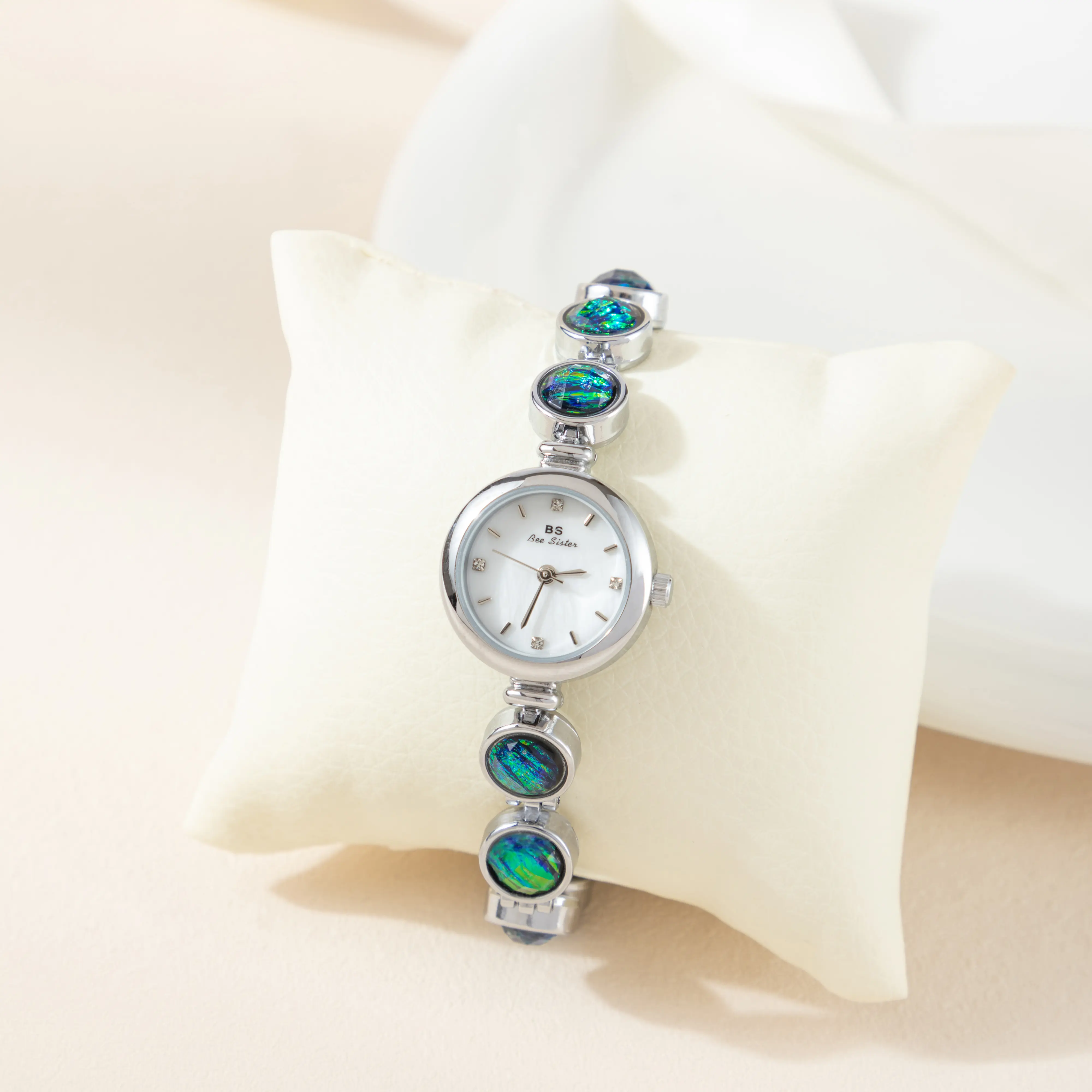 Lucky Fours® Nyx - Image 10